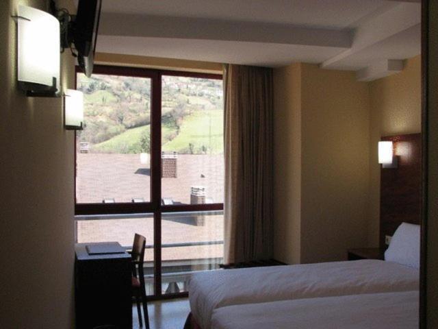 Hotel Ruta De La Plata De Asturias Pola de Lena Exterior foto